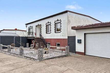 Haus zum Kaufen in Stavenhagen 253.000,00 € 200 m²