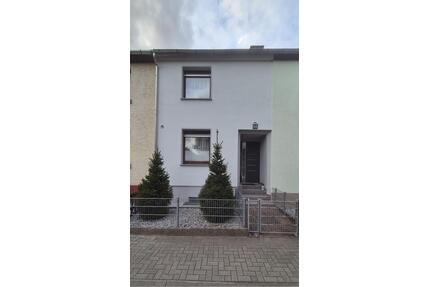 Provisionsfrei: Modernisiertes Reihenmittelhaus, zentral in WZ - Wetzlar Altenberger Straße