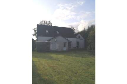 Schöne Wohnung in Buttforde bei Wittmund zu vermieten 130 m2 mit Garten und Stellplatz