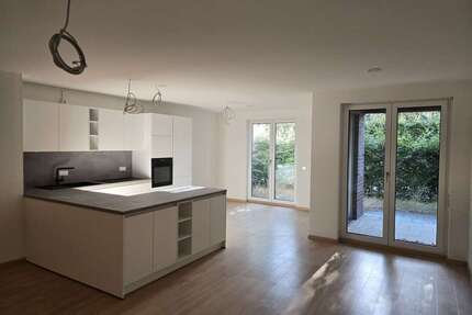Wohnung zum Mieten in Düsseldorf 2.100,00 € 107 m²