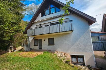 Mehrfamilienhaus mit 5 Wohneinheiten mit Entwicklungspotenzial - Friesenheim