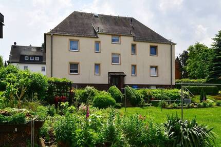 4-Familienhaus in ruhiger Lage in Lugau