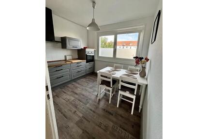 Frauen WG Zimmer Zweitbezug - 700,00&nbsp;EUR Kaltmiete, ca.&nbsp; 79,00&nbsp;m&sup2; in Berlin (PLZ: 12557) Treptow-Köpenick