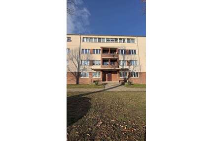 Wohnung zum Mieten in Zwenkau 450,00 € 49.45 m²