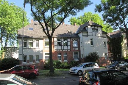 Geräumige 3-Zimmer in guter Umgebung! Einzugsbereit neu renoviert! - Bochum Querenburg