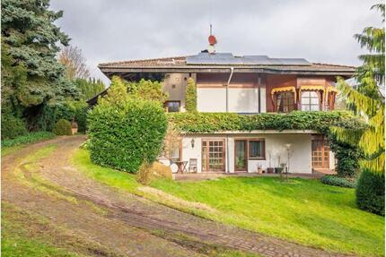 Freistehendes Haus mit drei Wohneinheiten in Kurparknähe - Bad Wildungen