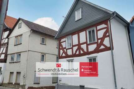 Haus zum Kaufen in Hungen 175.000,00 € 270 m²