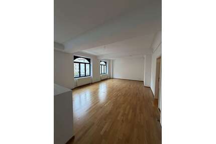 Wohnung zum Mieten in Stuttgart 1.545,00 € 77 m²