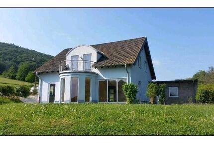 Einfamilienhaus Haus modernes Wohnhaus mit Garage Garten Freisitz - Monzelfeld
