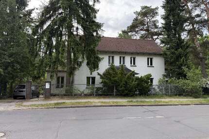 Haus zum Kaufen in Berlin-Köpenick 589.000,00 € 251.13 m²