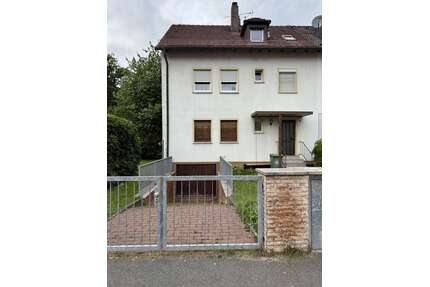 Haus zum Kaufen in Neunkirchen am Sand 287.000,00 € 161.26 m²