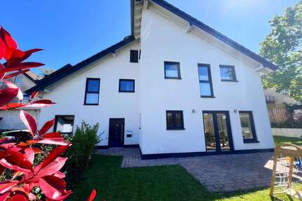 Haus zum Kaufen in Bergisch Gladbach 750.000,00 € 140 m²