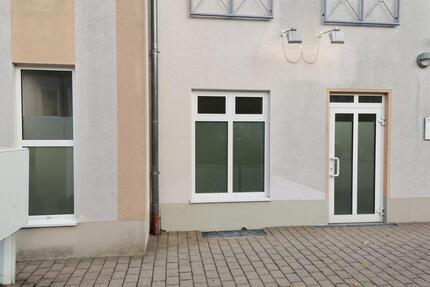 Büro oder Praxisräume - 750,00&nbsp;EUR Kaltmiete, ca.&nbsp; 90,00&nbsp;m&sup2; in Kronach (PLZ: 96317)