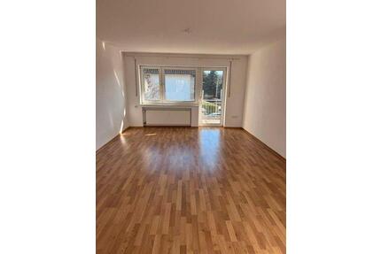 4 ZKB in Vlotho Uffeln - 700,00&nbsp;EUR Kaltmiete, ca.&nbsp; 89,00&nbsp;m&sup2; in Vlotho (PLZ: 32602)