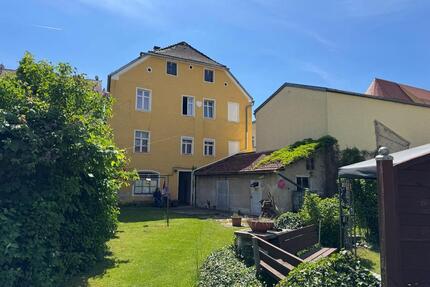 Provisionsfrei - Historisches MFH Haus 780 qm² Garten Ortsmitte - Beratzhausen