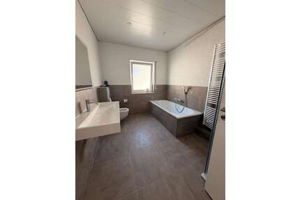Wohnung zum Mieten in Römerberg 1.600,00 € 126 m²
