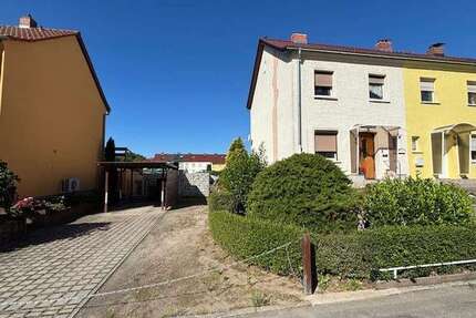 Haus zum Kaufen in Riesa 85.000,00 € 86 m²