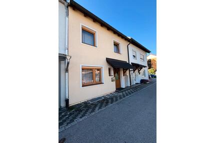 Reihenmittelhaus in Traunreut zu verkaufen
