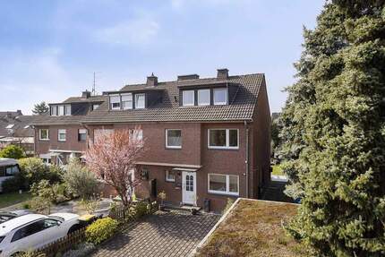 Sofort bezugsbereit modernes Einfamilienhaus mit drei Garagen in Ratingen-Lintorf