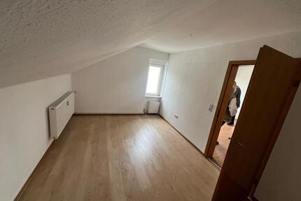 Wohnung zur vermieten - 800,00&nbsp;EUR Kaltmiete, ca.&nbsp; 110,00&nbsp;m&sup2; in Bad Wildungen (PLZ: 34537)