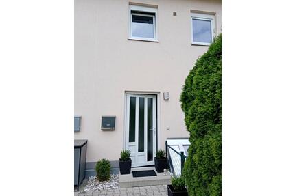 Tolles neuwertiges Haus zu verkaufen. - Gilching