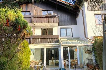 Provisionsfreies Reihenhaus - Familien Paradies mit Garten, See und Sonne - Ebersberg