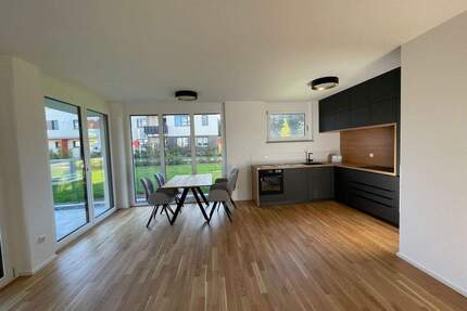 Friedrichspark Haus A5: Große Südterrasse mit 23 m², zwei Tageslichtbäder, 89 m² Privatgarten, KfW 55! - Villingen-Schwenningen