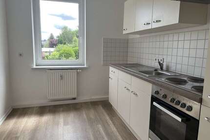 Wohnung zum Mieten in Chemnitz 290,00 € 50.43 m²