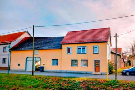 Charmanter 4-Seithof - 253.000,00&nbsp;EUR Kaufpreis, ca.&nbsp; 170,00&nbsp;m&sup2; in Georgenthal (PLZ: 99887)