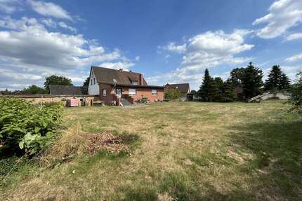 Haus zum Kaufen in Wedemark Berkhof 450.000,00 € 260 m² - Wedemark / Berkhof