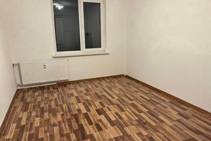 Nachmieter - 303,00&nbsp;EUR Kaltmiete, ca.&nbsp; 32,50&nbsp;m&sup2; in Gera (PLZ: 07549) Lusan