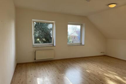 Helle und großzügige 3-Zimmer Erdgeschosswohnung mit viel Platz zum Wohlfühlen! - Süderhastedt