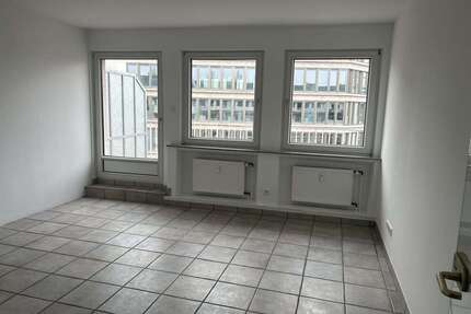 Wohnung zum Mieten in Düsseldorf 1.380,46 € 82.17 m²