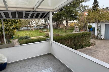 PROVISIONSFREI Doppelhaushälfte mit großem Garten in Düren