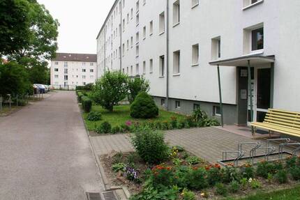 Ruhig gelegene 3-Raum-Wohnung mit Balkon - Riesa Gröba