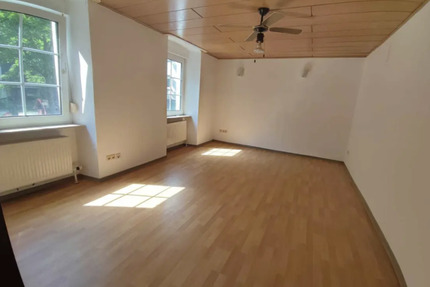 Renovierte 2ZKB Wohnung in der Innenstadt von Kirn