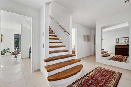 Haus zum Kaufen in Bad Boll 1.250.000,00 € 286 m²