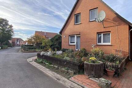 Gepflegtes Einfamilienhaus - 185.000,00&nbsp;EUR Kaufpreis, ca.&nbsp; 160,00&nbsp;m&sup2;&nbsp;Wohnfl&auml;che in Petershagen (PLZ: 32469) Schlüsselburg