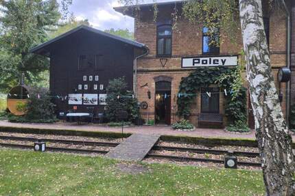 Stilvoll und Ruhig Leben im Bahnhof Poley - Sallgast Henriette