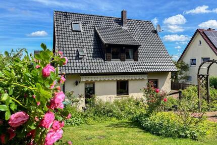 Einfamilienhaus mit Terrasse und traumhaften Garten in Nammen - Porta Westfalica