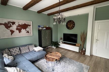 122 m² Altbaucharme mit Balkon im Herzen von Seelze
