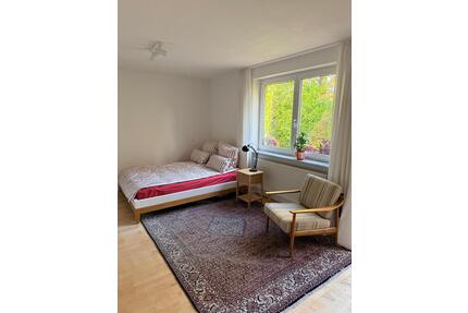 Möbliertes Apartment mit Terrasse für WE-Heimfahrer; Warmmiete - Herzogenaurach