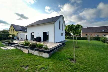 Haus zum Kaufen in Rackwitz OT Podelwitz 495.000,00 € 123 m²