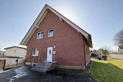 Haus zum Kaufen in Schieder-Schwalenberg 250.000,00 € 160 m²