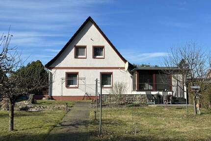 Ruhige Idylle direkt am Buchenwald und in nur ca. 600 m am Malchower See