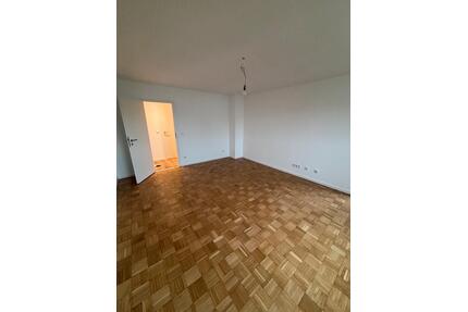 Umfassend sanierte 3-Zimmer Wohnung in Englschalking - München Bogenhausen