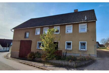 Wohnhaus m. ScheuneWerkstattGaragen in 91719 Heidenheim