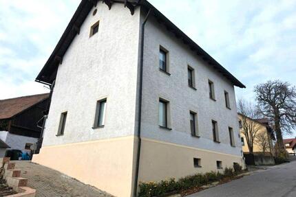 Großes Haus mit drei Wohneinheiten in ruhiger Lage|Teunz