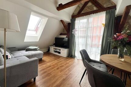 Kernsaniertes Altbaujuwel: 2-Zi.-Wohnung mit Charme - Forchheim