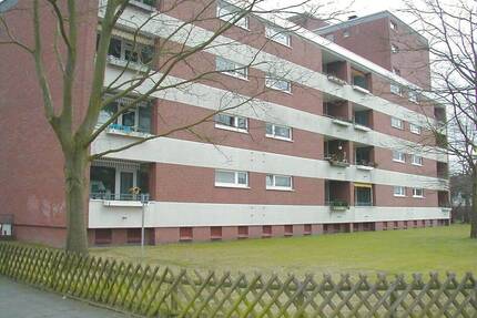 2 22 Zi.-Wohnung, Kieler Str. 10a in 21465 Reinbek - ein Angebot von IVD-HAUSVERWALTUNG GERD VON DER HEIDE